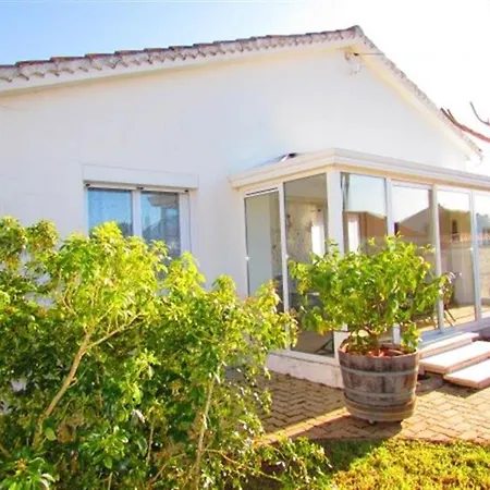 Maison Spacieuse, Proche - 6 Pers. - Fr-1-246a-392 *